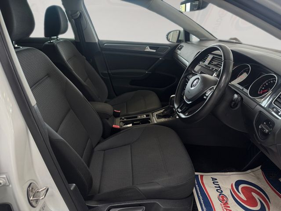 2018 Volkswagen Golf - image 11