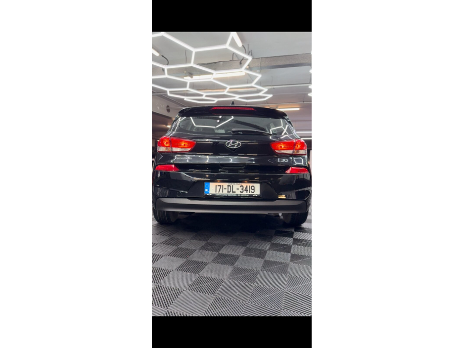 2017 Hyundai i30 - image 6