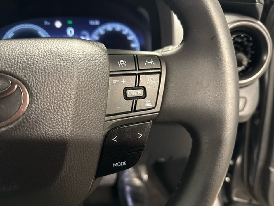 2024 Toyota C-HR NEW MODEL HYBRID SPORT + // PANORAMIC ROOF // APPLE CARPLAY/ANDROID AUTO // FULL WARRANTY €38,945