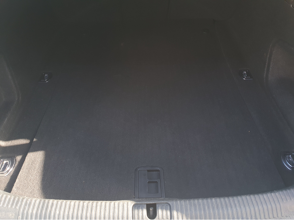 2016 Audi A4 - image 28