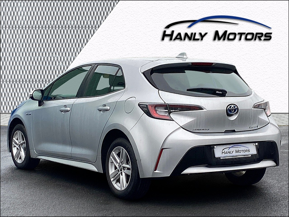 2021 Toyota Corolla HYBRID LUNA H/B AUTO A 4DR €16,995