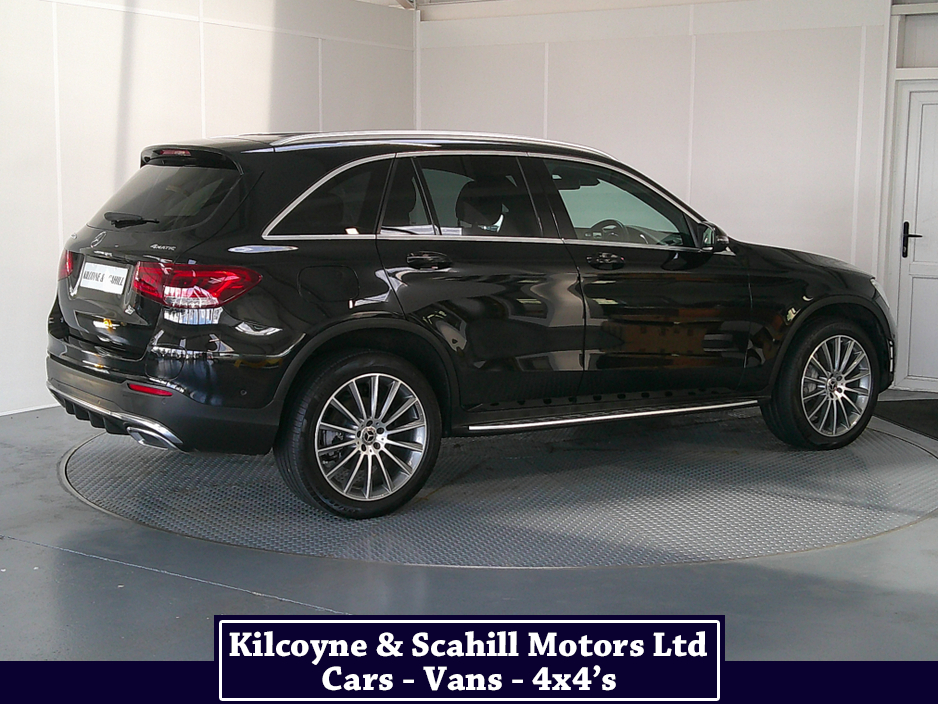 2022 Mercedes-Benz GLC Class - image 8