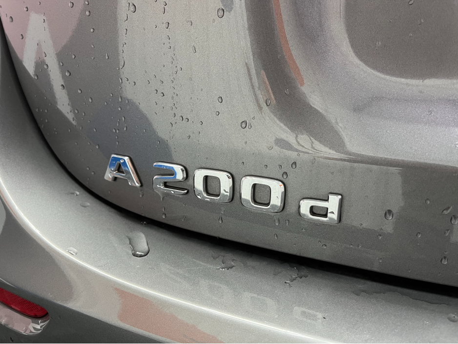 2020 Mercedes-Benz A Class €25950 2020 MERCEDES-BENZ A200D 2.0 AUTOMATIC / CRUISE CONTROL / REVERSE CAMERA / ELECTRIC MEMORY & HEATED SEATS / PADDLE SHIFTERS €25,950