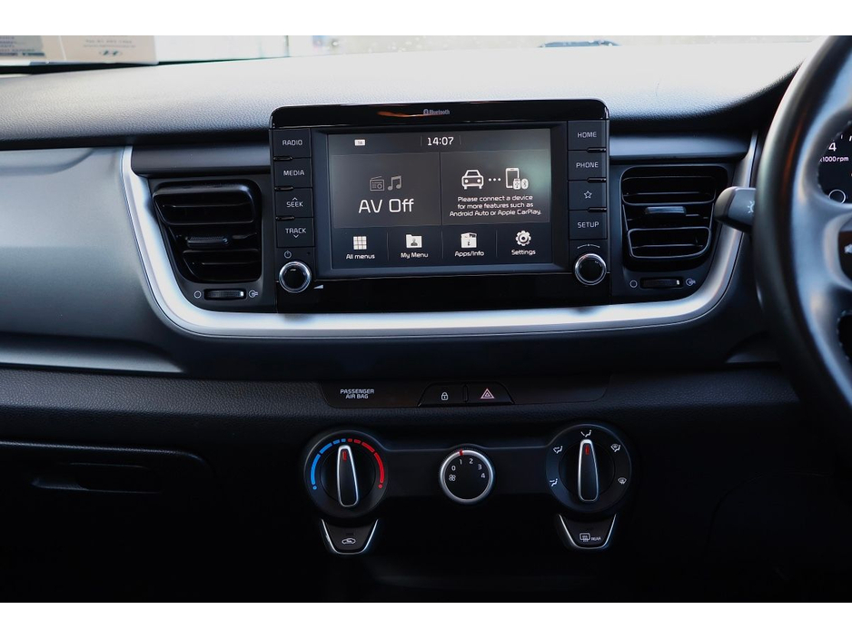 2019 Kia Stonic - image 14