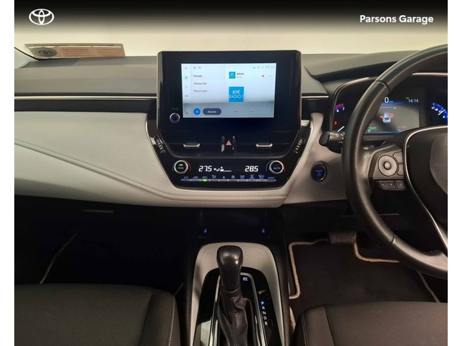 2023 Toyota Corolla - image 6