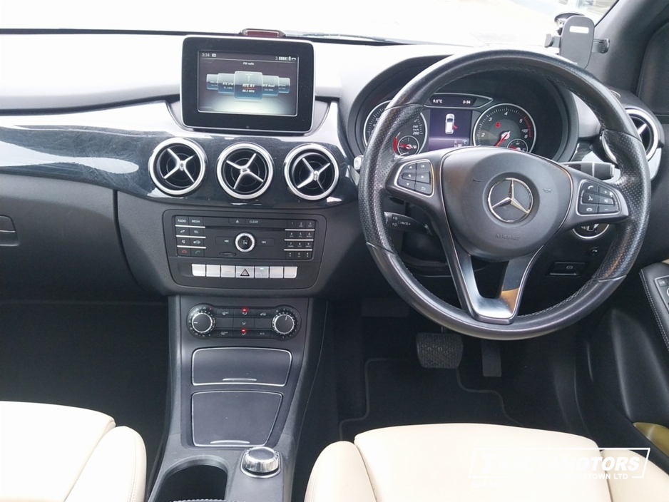 2018 Mercedes-Benz B Class - image 2