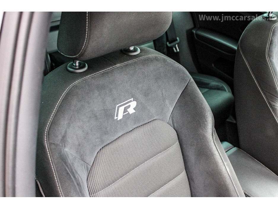 2019 Volkswagen Golf - image 17