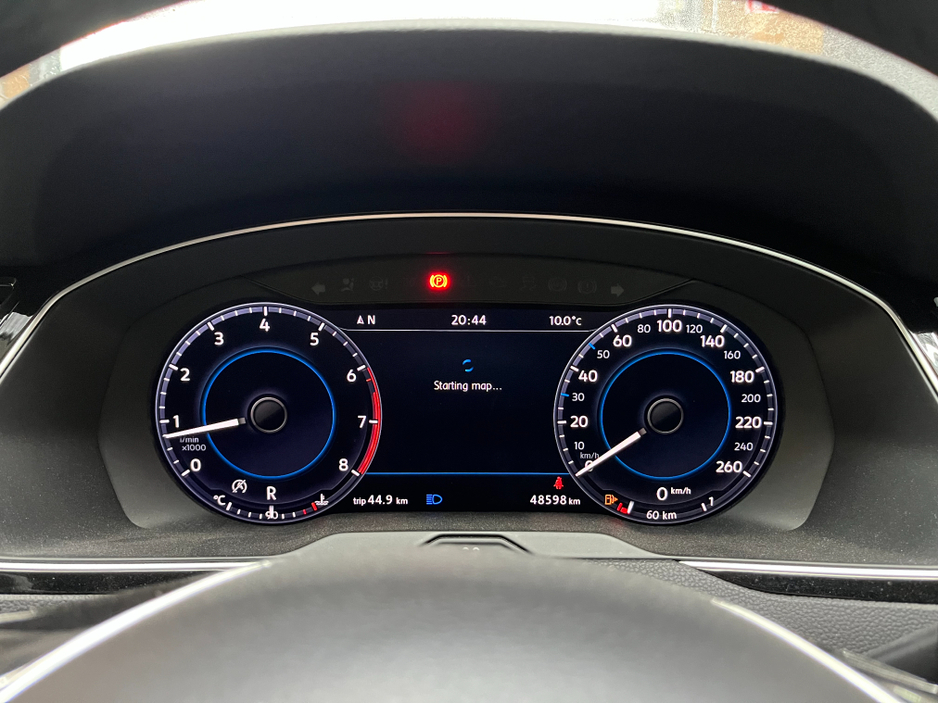 2017 Volkswagen Passat - image 23