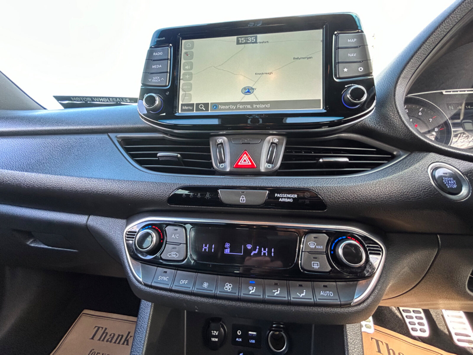 2020 Hyundai i30 - image 23