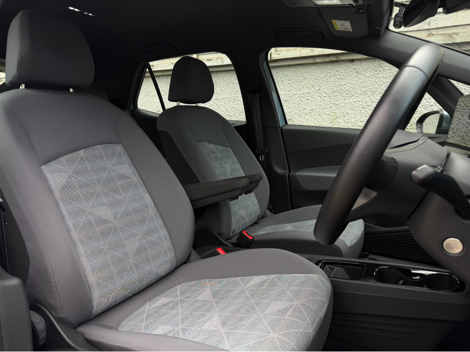 2023 Volkswagen ID.3 - image 7