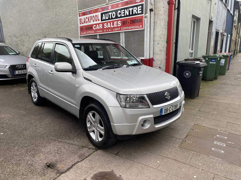2008 Suzuki Grand Vitara - image 2