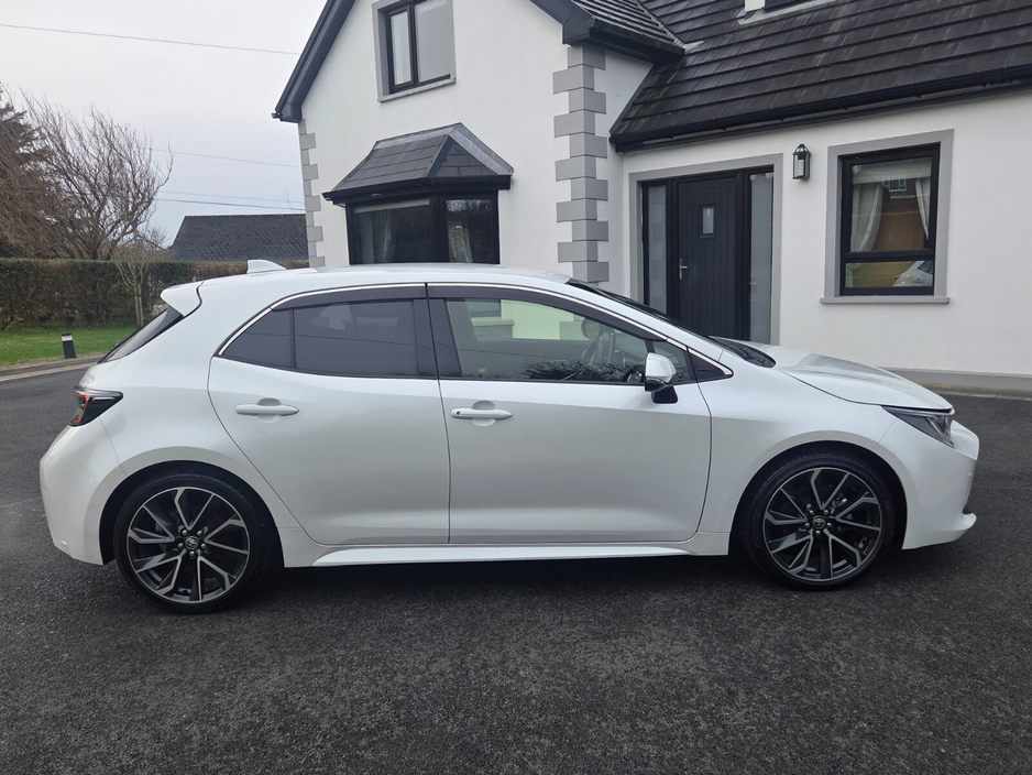 2020 Toyota Corolla - image 10