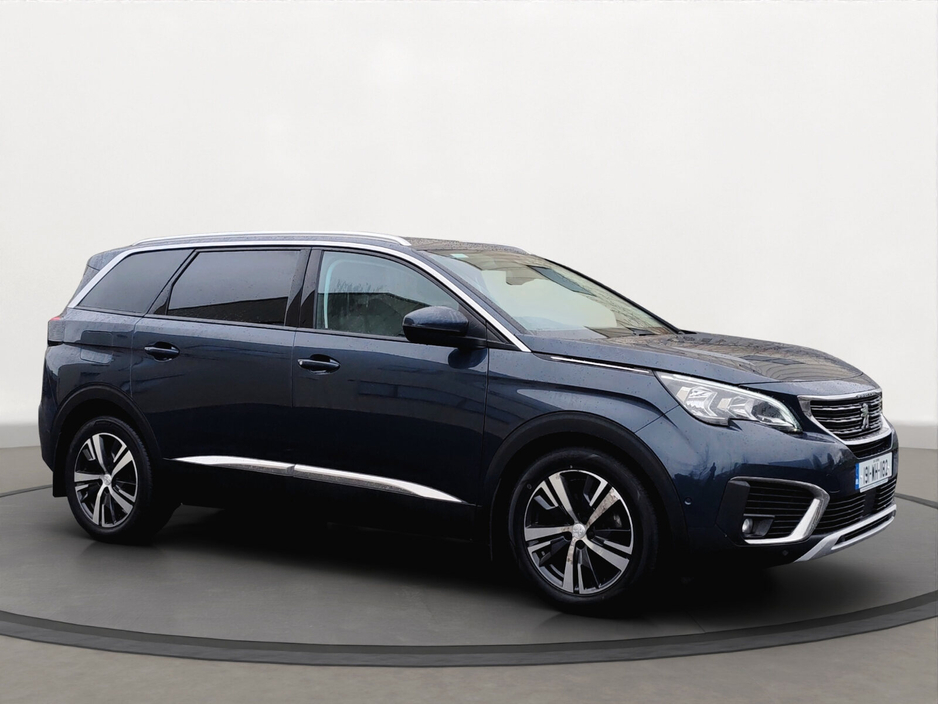 2019 Peugeot 5008 - image 11