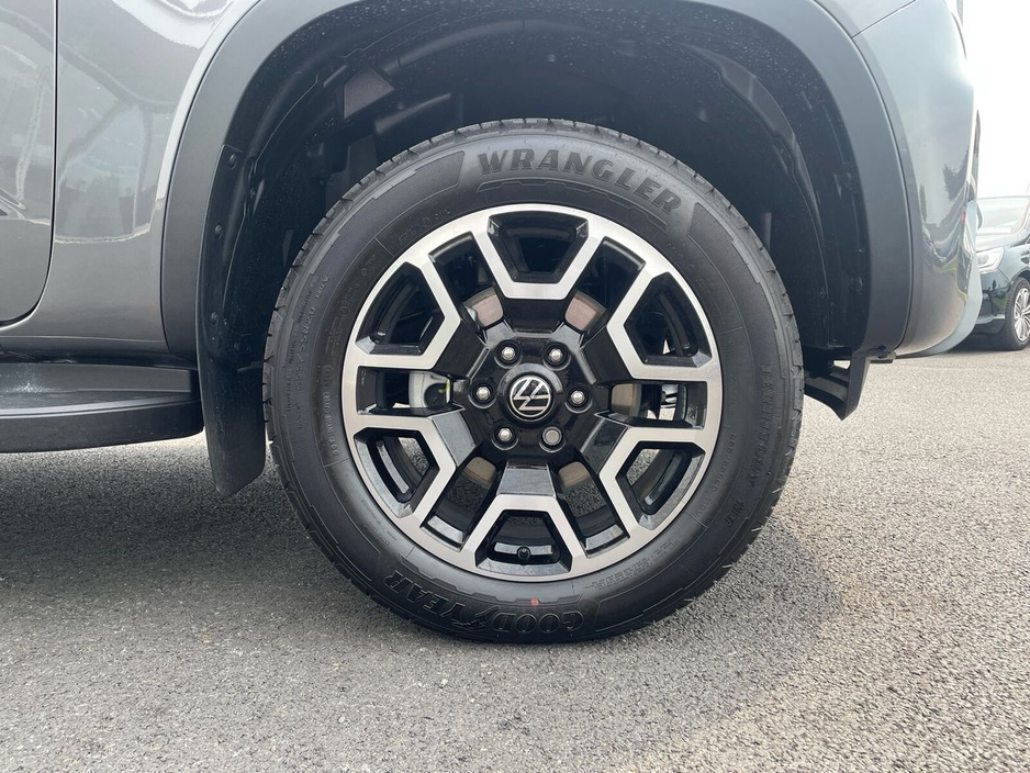 2025 Volkswagen Amarok  €60,810