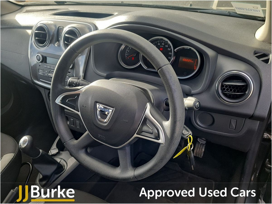 2020 Dacia Sandero Stepway - image 11