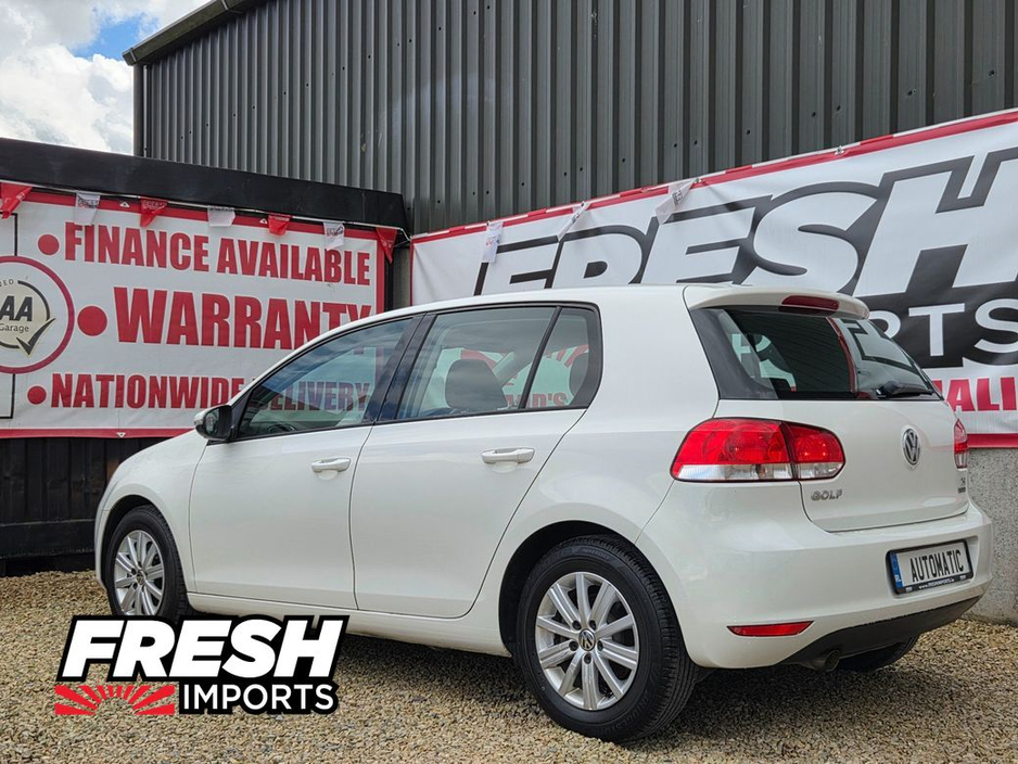 2013 Volkswagen Golf - image 6