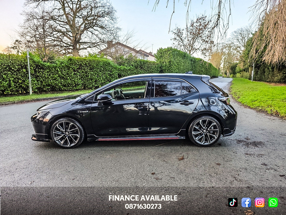 2019 Toyota Corolla 1.8 Hybrid Aura Hatchback €17,950