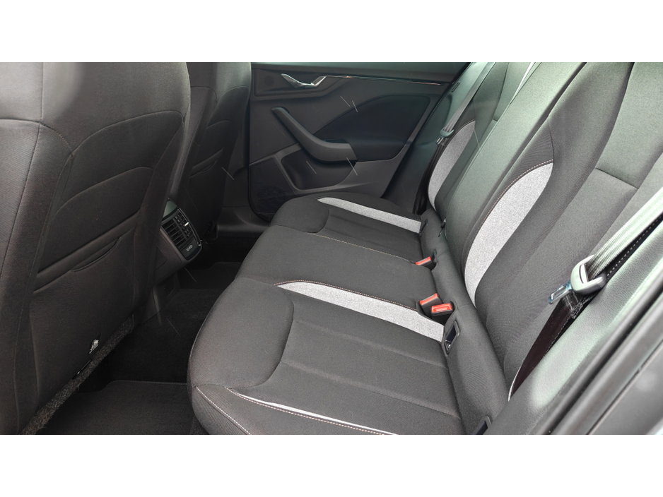 2025 Skoda Scala - image 8