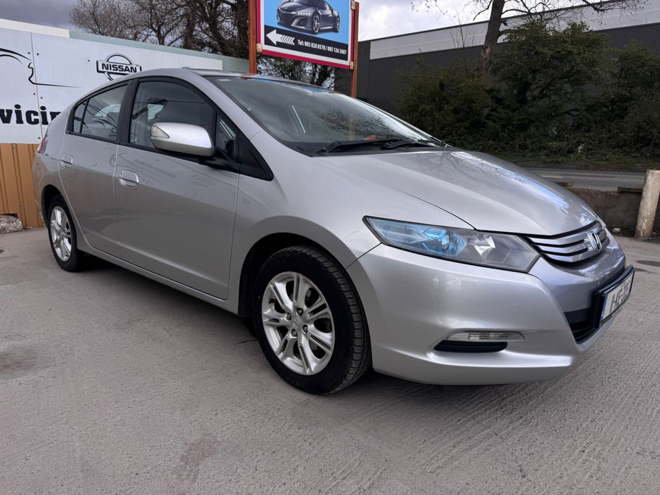 2011 Honda Insight - image 10