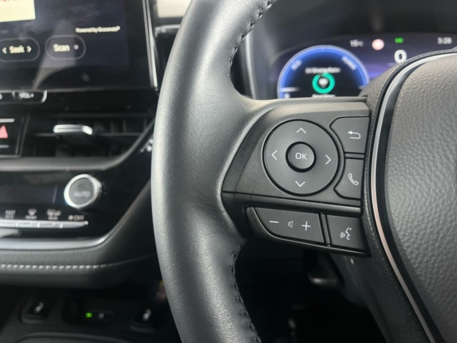 2025 Toyota Corolla HYBRID SOL T/S €36,950