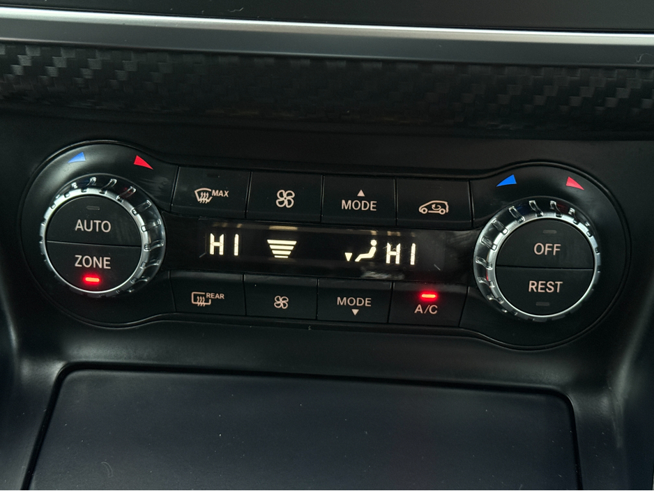 2015 Mercedes-Benz A Class A180 AMG LINE NIGHT PACK AMG INTERIOR HALF LEATHER SEATS / HI SPEC / SYSTEM LOW ROAD TAX BAND / SIMI DEALER €15,950