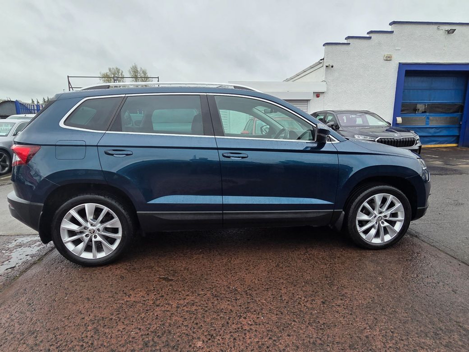 2019 Skoda Karoq - image 2