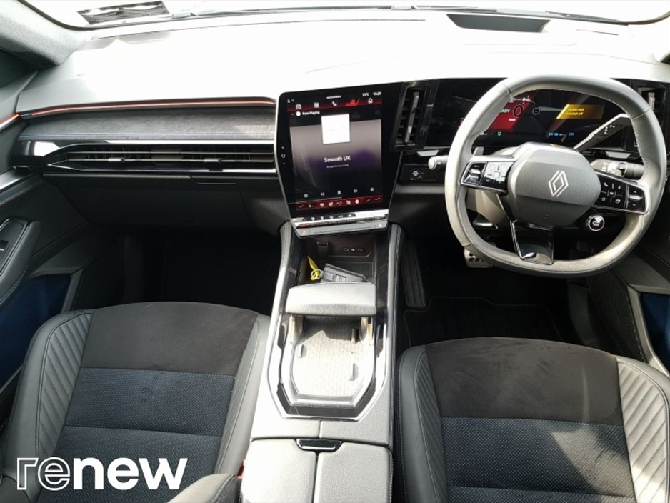 2024 Renault Rafale - image 2