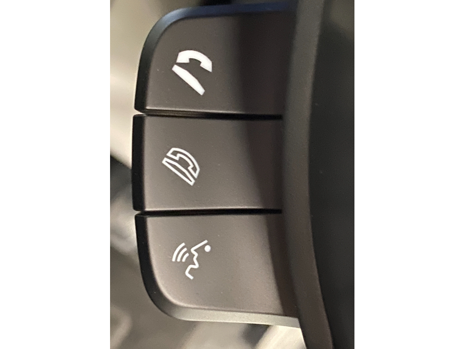 2024 Suzuki Swift - image 8