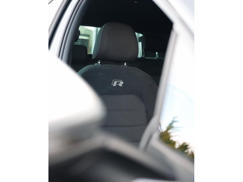 2018 Volkswagen Golf - image 5