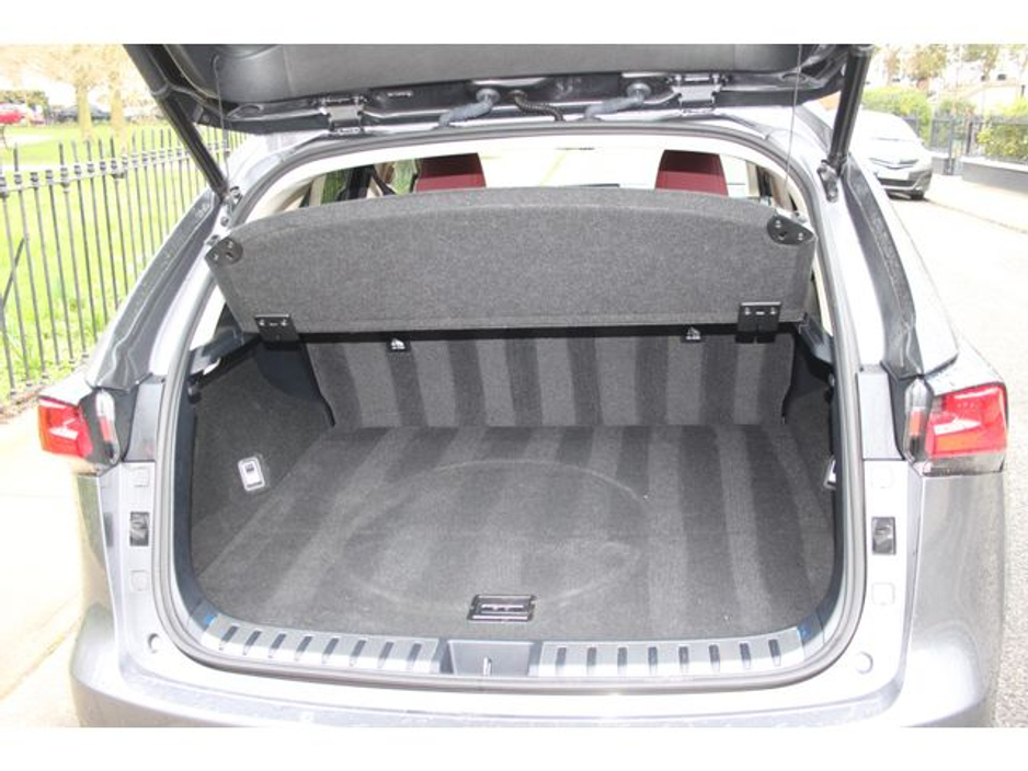 2019 Lexus NX 300 h 300H Premium - 12 M €32,950