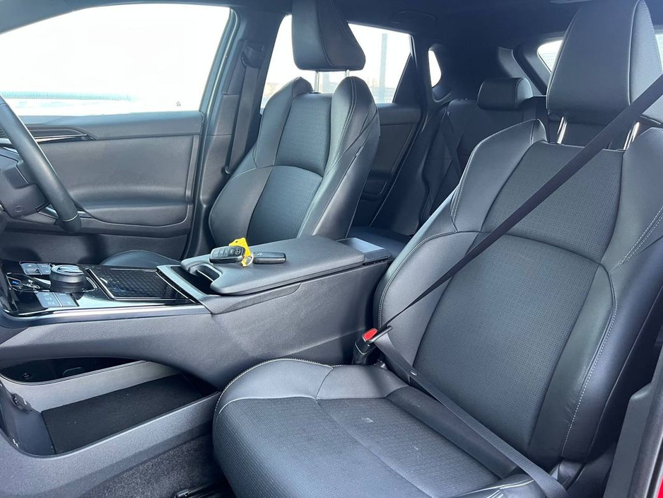 2023 Toyota bZ4X - image 7