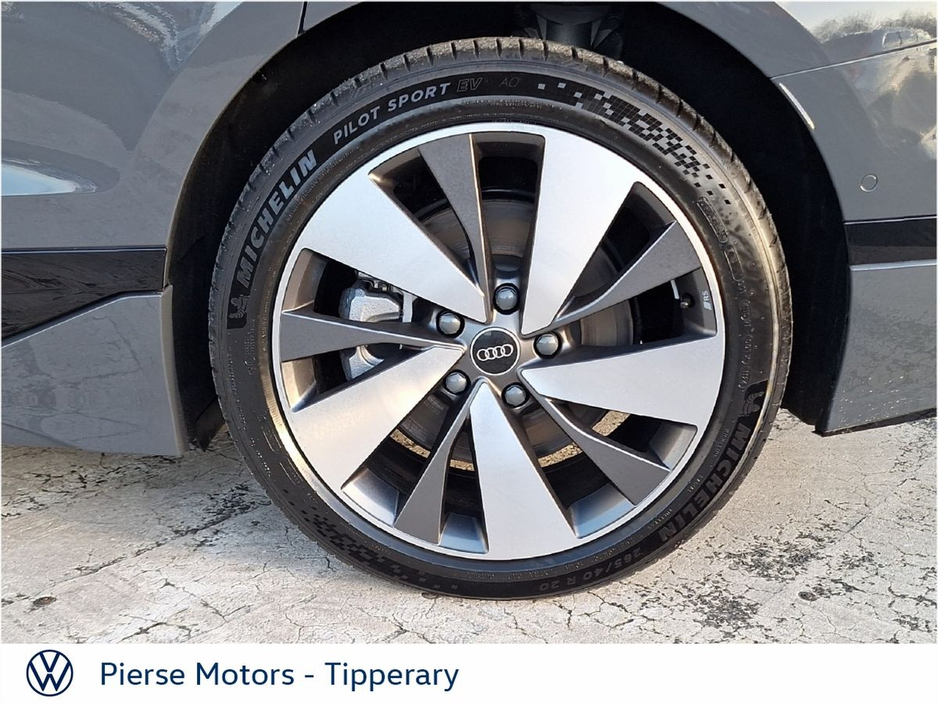 2025 Audi A6 Avant e-tron - image 8