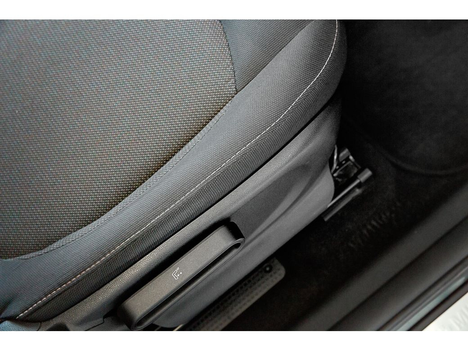 2022 MINI Countryman - image 22