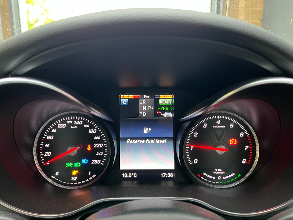 2016 Mercedes-Benz C Class - image 26