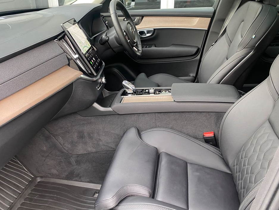 2025 Volvo XC90 - image 15