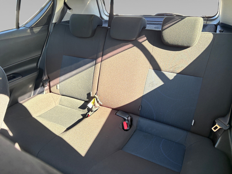2018 Toyota Aqua - image 13