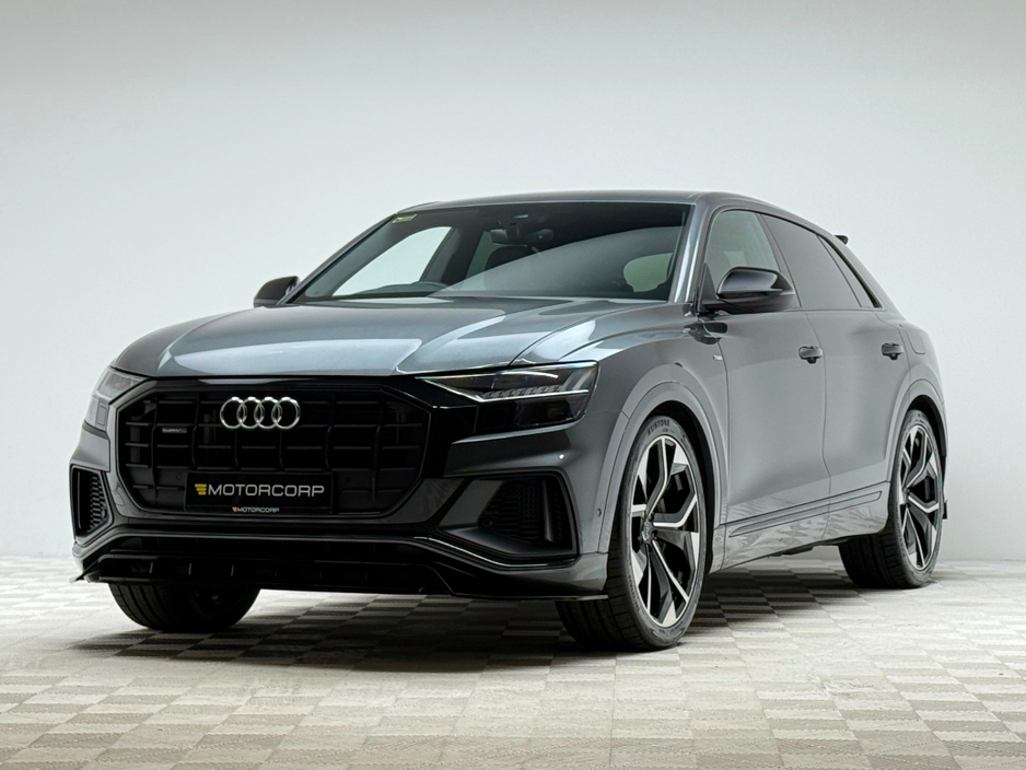 2023 Audi Q8 55 TFSI E S LINE BLACK ED 381HP QUATTRO €75,990