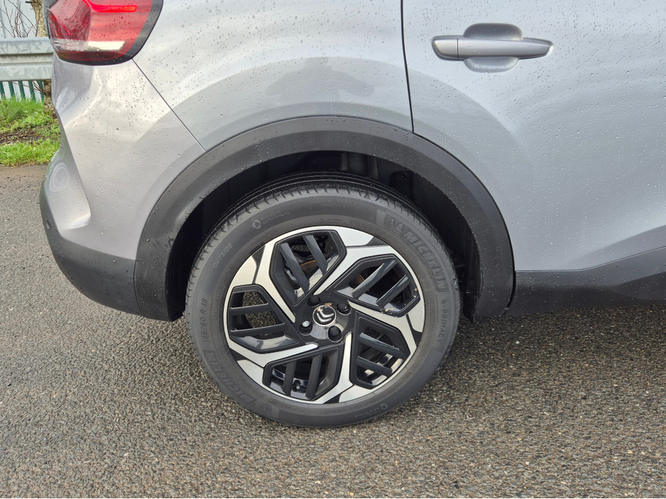 2022 Citroen C4 - image 14