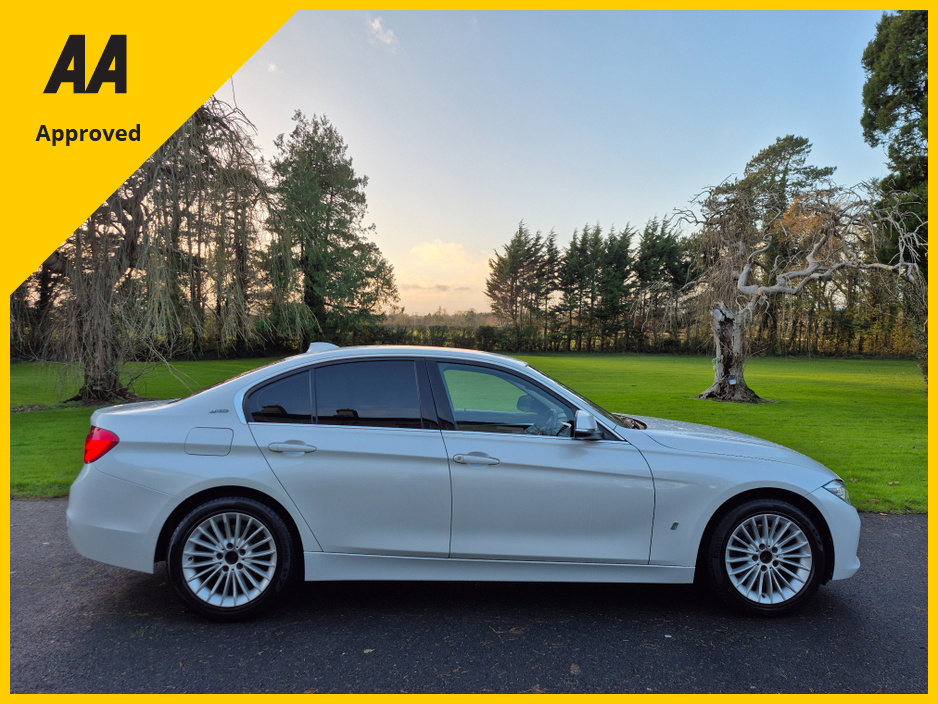 2018 BMW 3 Series 330E Hybrid €22,995