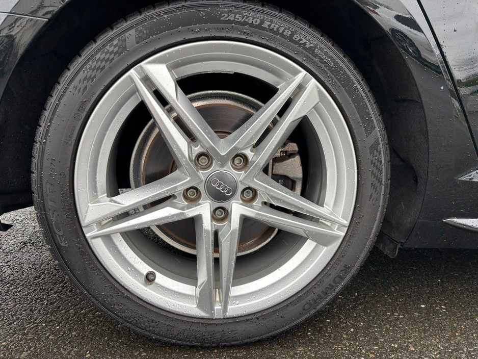 2016 Audi A4 - image 17