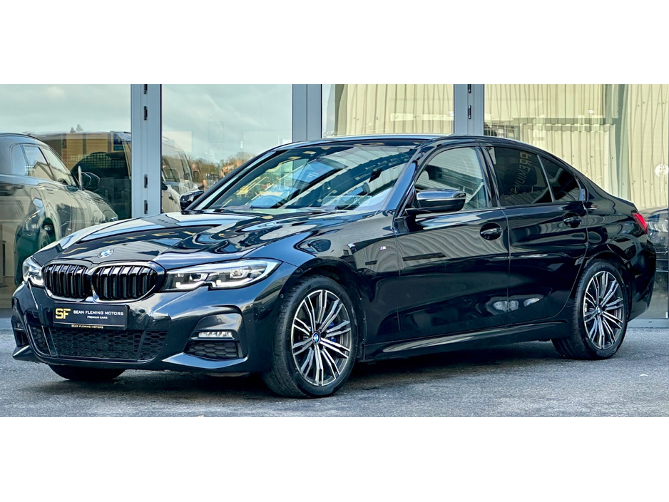 2019 BMW 3 Series - image 2
