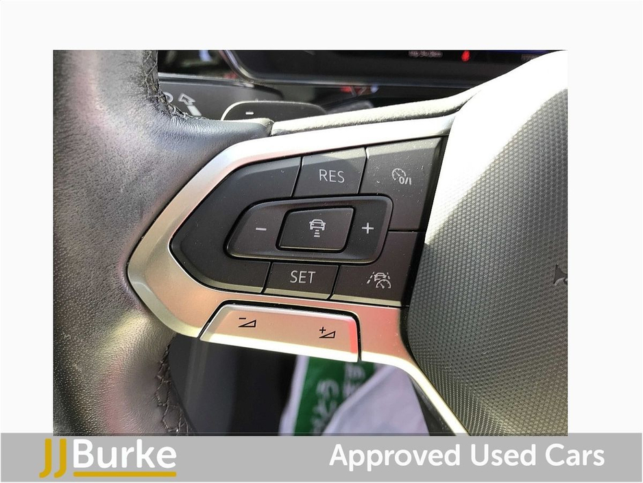 2023 Volkswagen T-Cross - image 23