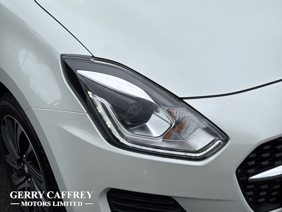 2023 Suzuki Swift 1.2  HYBRID SZ-L MANUAL - 7 years manufacturer warranty remaining €16,450