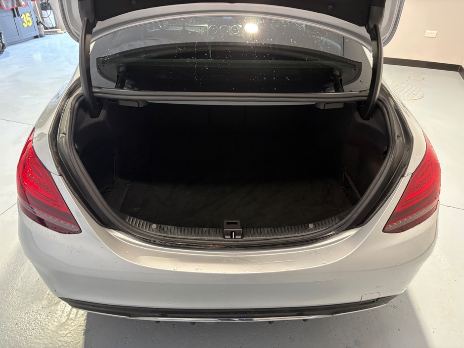 2020 Mercedes-Benz C Class - image 10