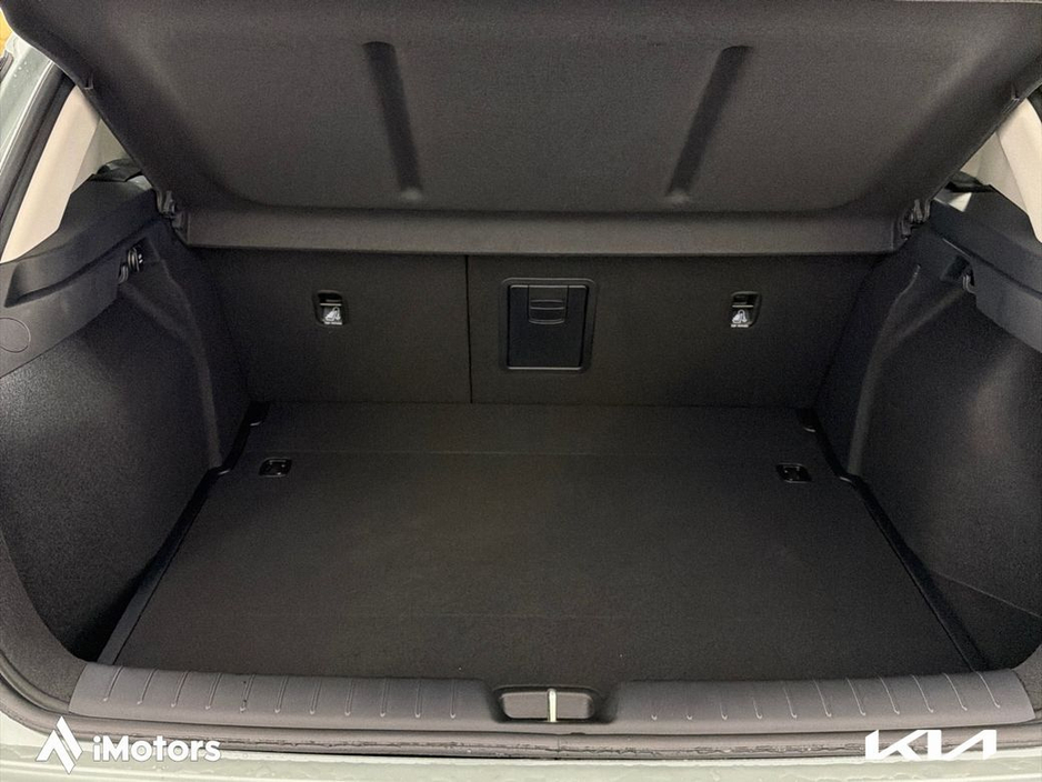 2026 Kia K4 - image 14