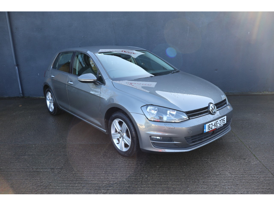 2016 Volkswagen Golf - image 3