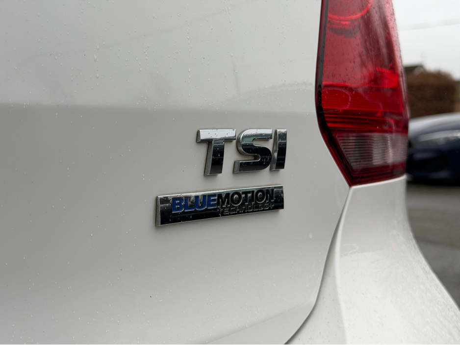 2013 Volkswagen Polo - image 12