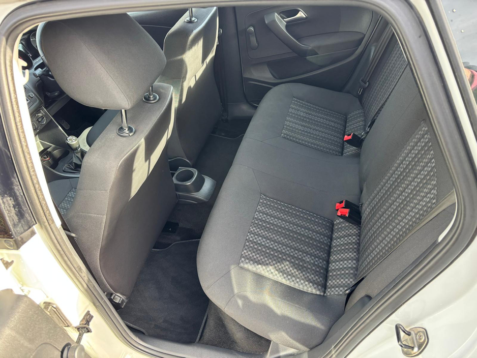 2016 Volkswagen Polo TRENDLINE 1.0 60HP MANUAL 5SPEED 5DR €9,950