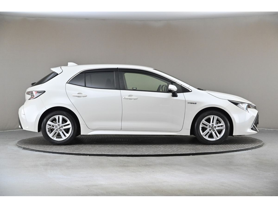 2018 Toyota Corolla - image 11