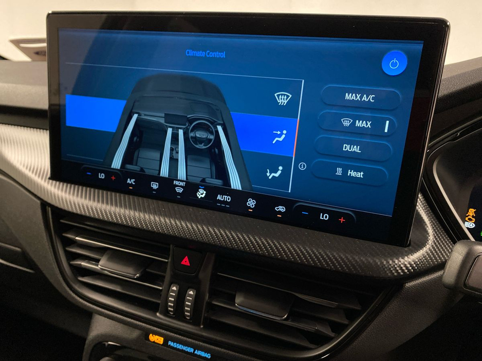 2026 Ford Kuga - image 17